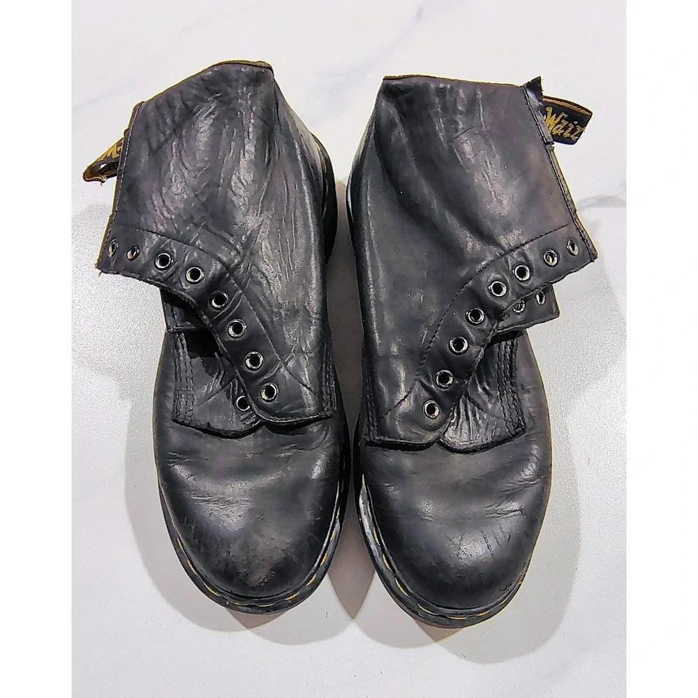 Dr Martens Mens Black Leather Vintage Sz 10US 1460 Made in England 8 Eyelet 9UK